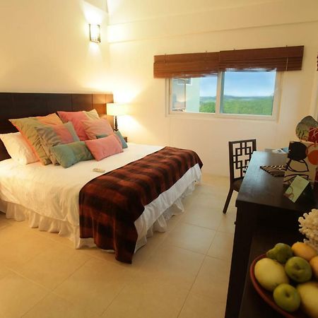 Iguana Crossing Boutique Hotel Puerto Villamil Ngoại thất bức ảnh