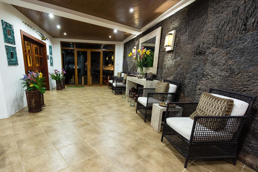 Iguana Crossing Boutique Hotel Puerto Villamil Ngoại thất bức ảnh