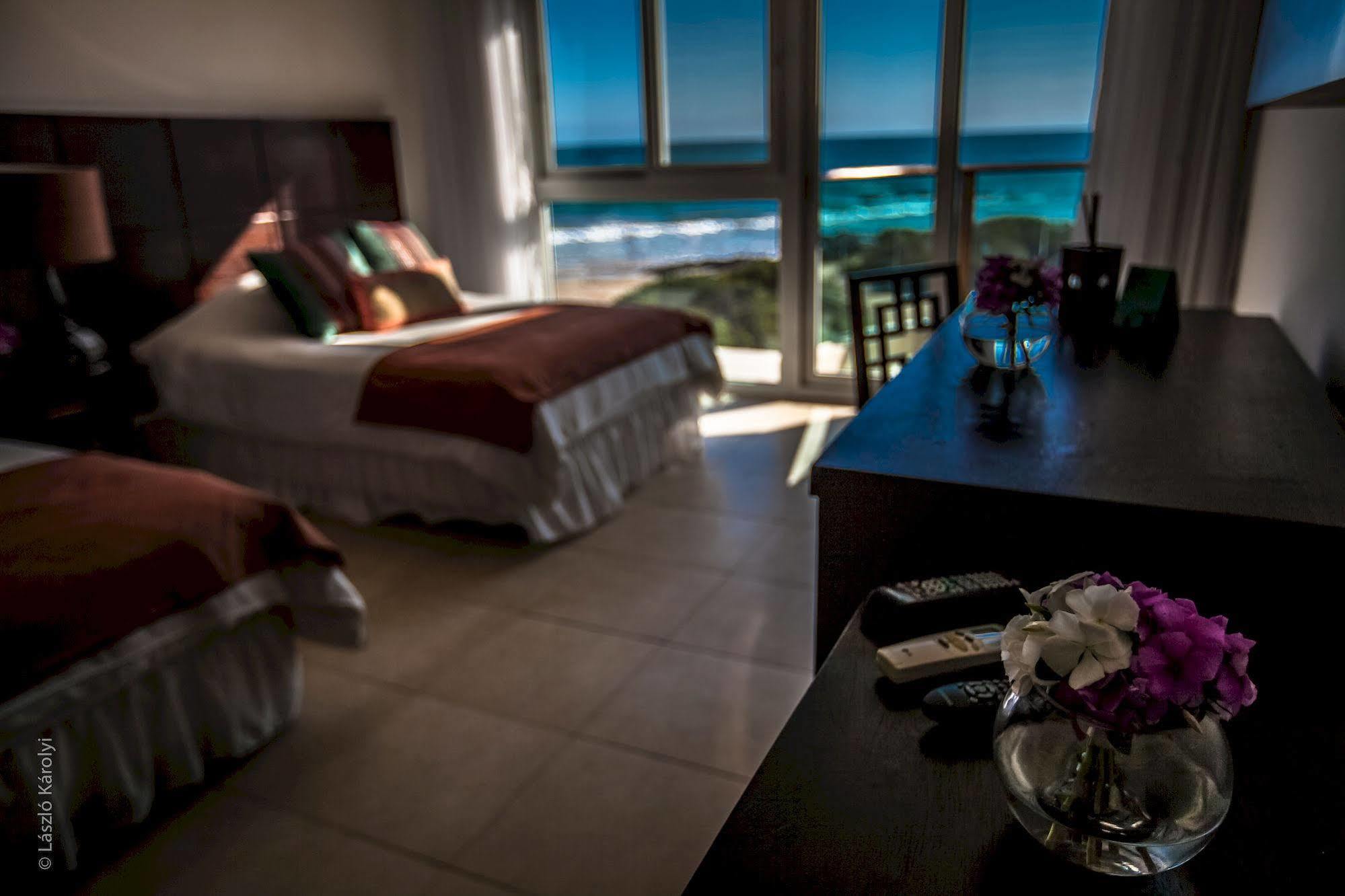 Iguana Crossing Boutique Hotel Puerto Villamil Ngoại thất bức ảnh