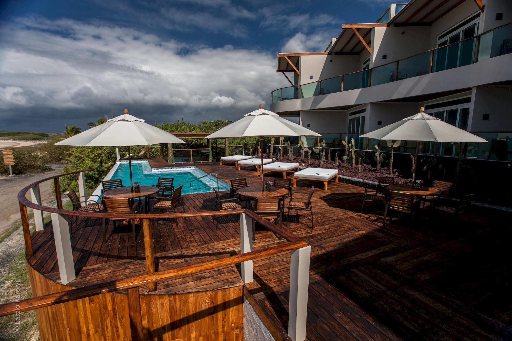 Iguana Crossing Boutique Hotel Puerto Villamil Ngoại thất bức ảnh